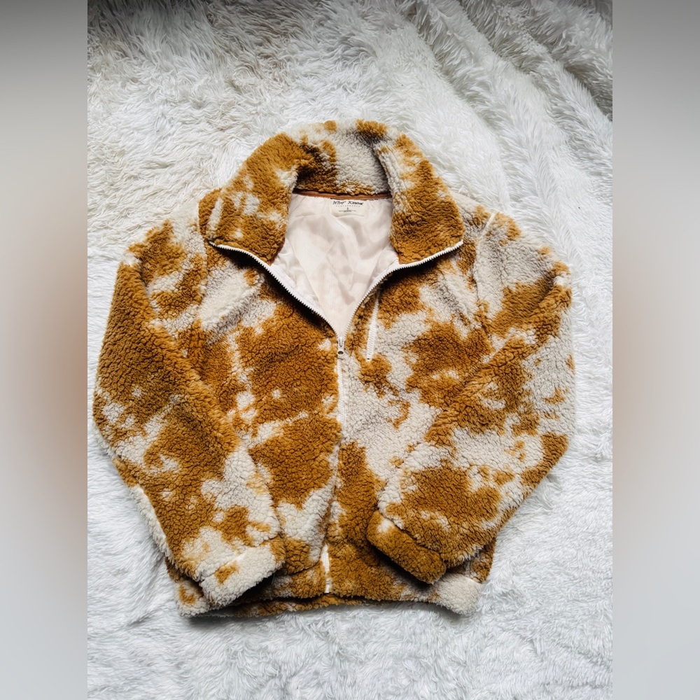 🏔️ Betsy Johnson Sherpa